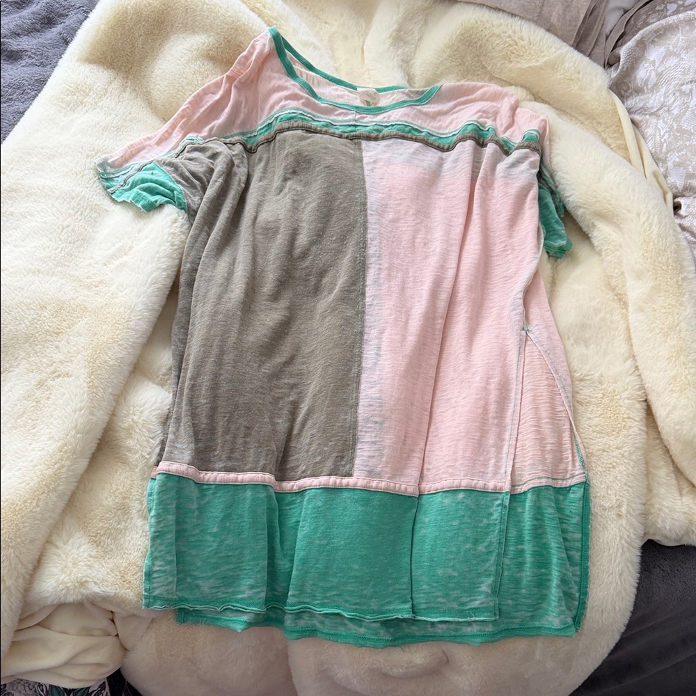 We The Free Pink and Green tunic/long short sleeve